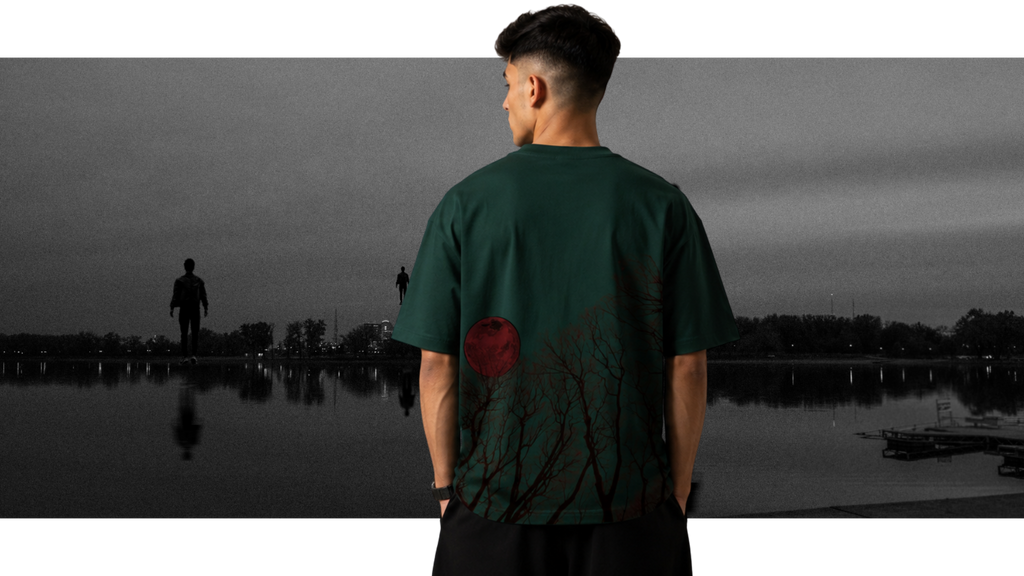 THE ECLIPSE OVERSIZED T-SHIRT