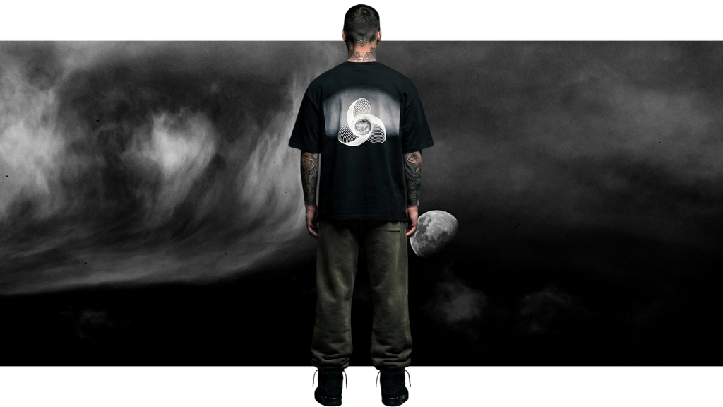 UNBOUND BLACK OVERSIZED T-SHIRT