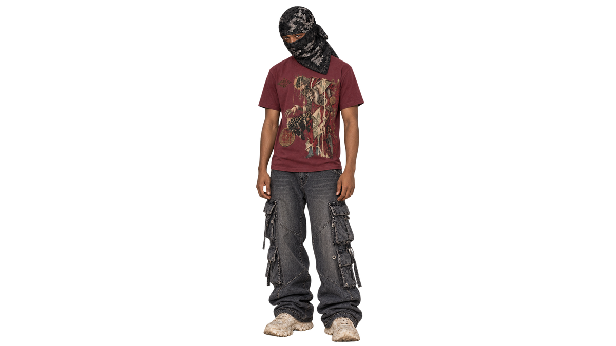 ROMAN maroon regular tee — model front