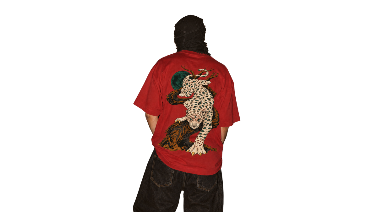 LEOPARD red oversized tee — model back
